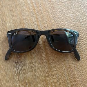 Rayban brown tortoise shell folding wayfarer sunglasses